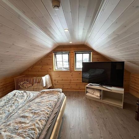 Cabin In Beautiful Surroundings At Harpefossen Nordfjordeid Kültér fotó