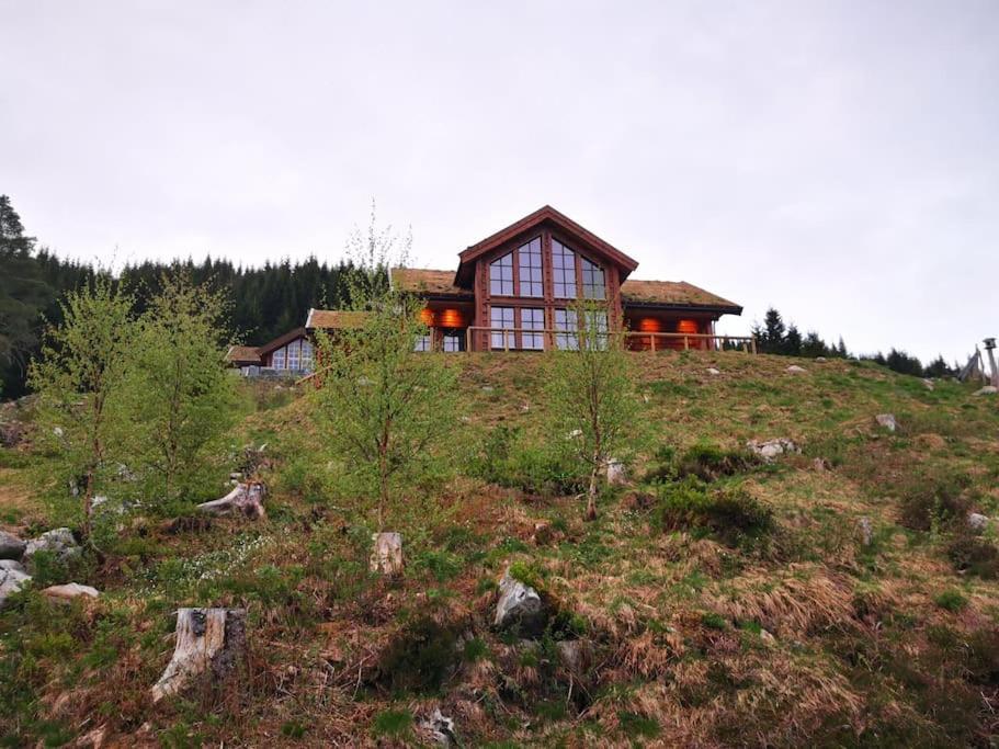 Cabin In Beautiful Surroundings At Harpefossen Nordfjordeid Kültér fotó