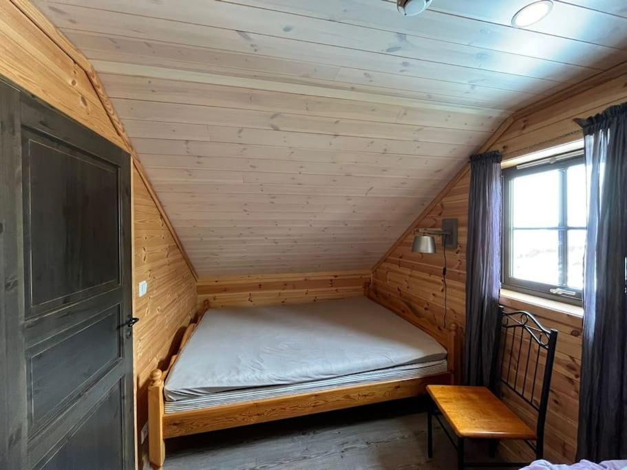 Cabin In Beautiful Surroundings At Harpefossen Nordfjordeid Kültér fotó